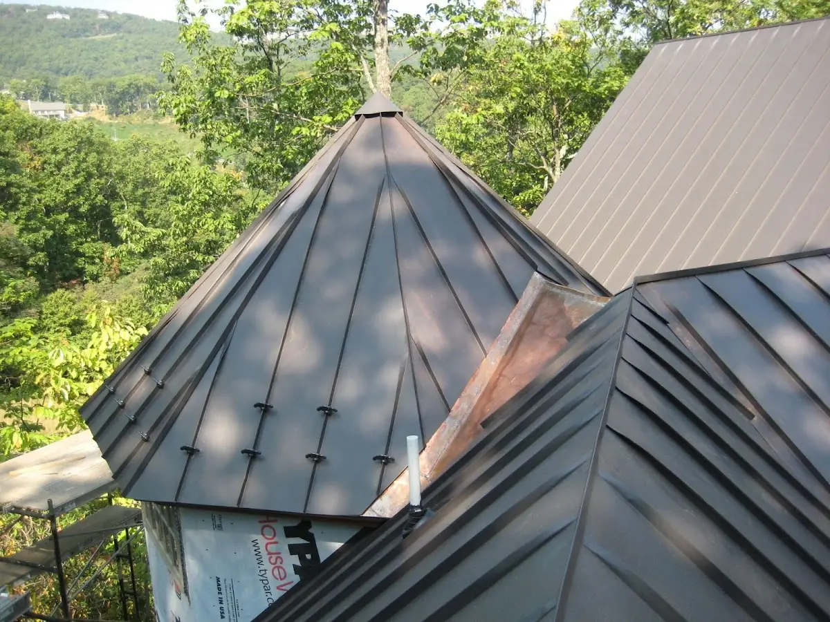 Professional Roof Tarp Installation by Craftsman Roofing in Twelve Bridges Village